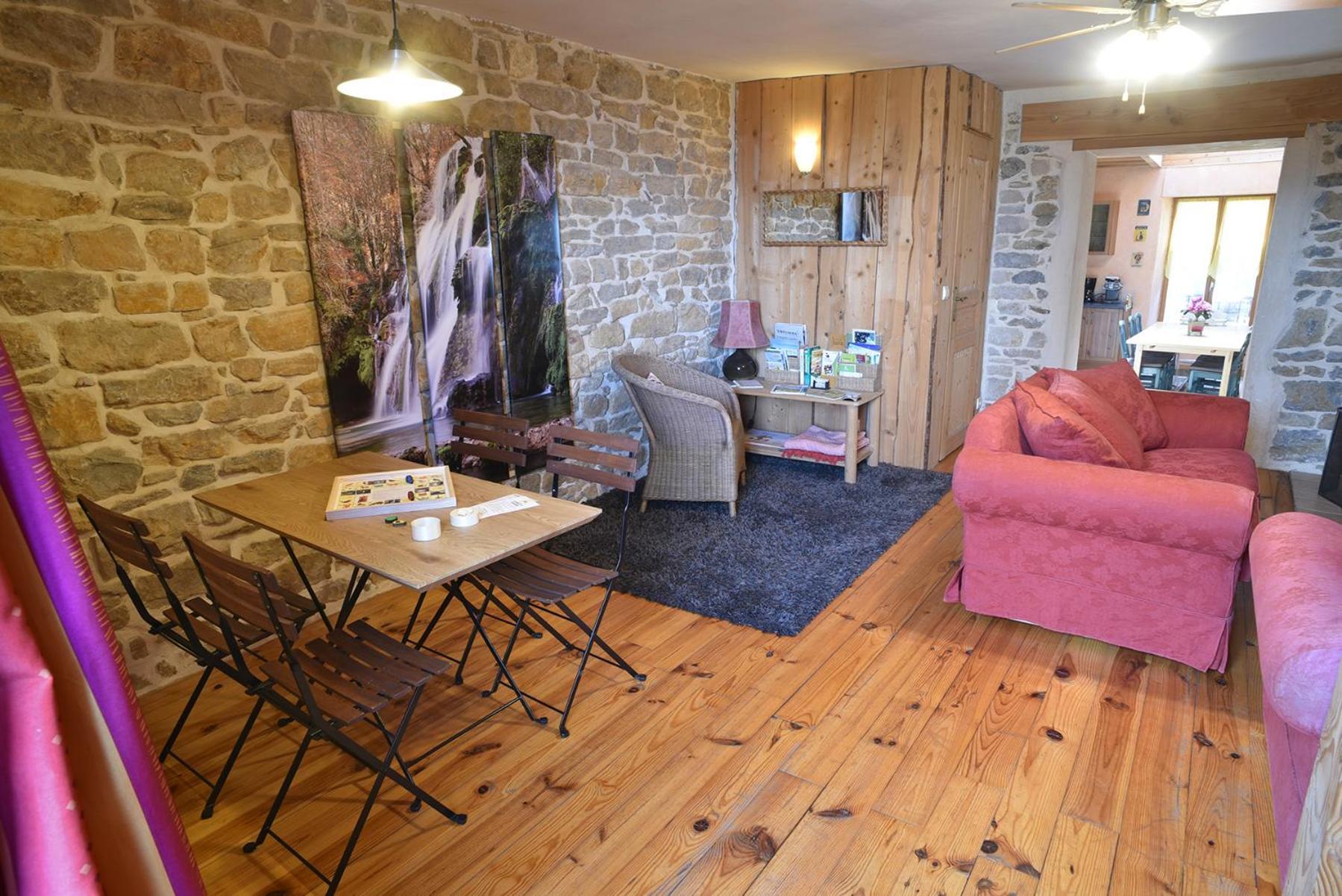 Gite Le Douglas, Vignoble Et Reculees Du Jura - Avec Sauna Lavigny Εξωτερικό φωτογραφία